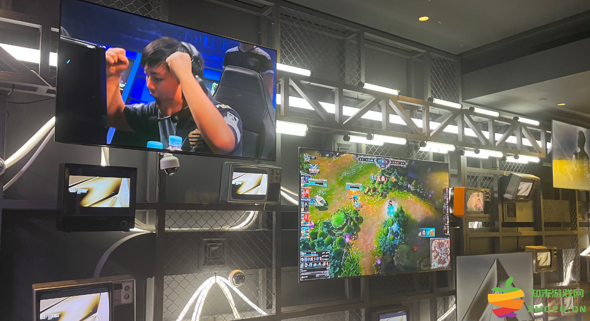 base64_image 入选典礼圆满举办:英雄联盟带全世界为Uzi加冕!