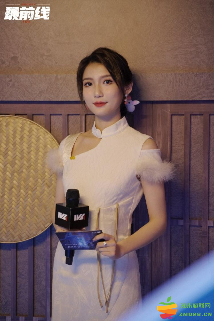 CC主播潇潇蝉联微博电竞价值榜榜首，第五人格官方主持魅力何在?：这位女神背后的秘密都在这里！ 花絮满满