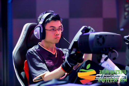 F1电竞中国冠军赛收官战决战蒙扎：赛道狂飙的背后，电竞传奇的诞生！