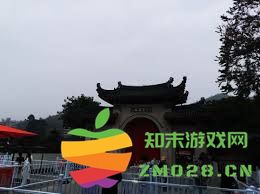 南普陀寺这座著名寺庙位于我国的哪个城市？